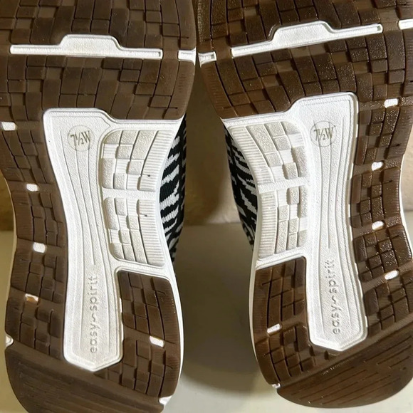 Easy spirit sneakers size 7.5 - Picture 7 of 9